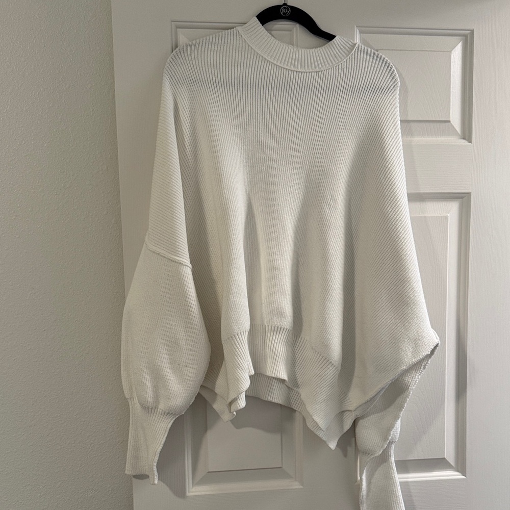 Free People white easy street tunic Sweater